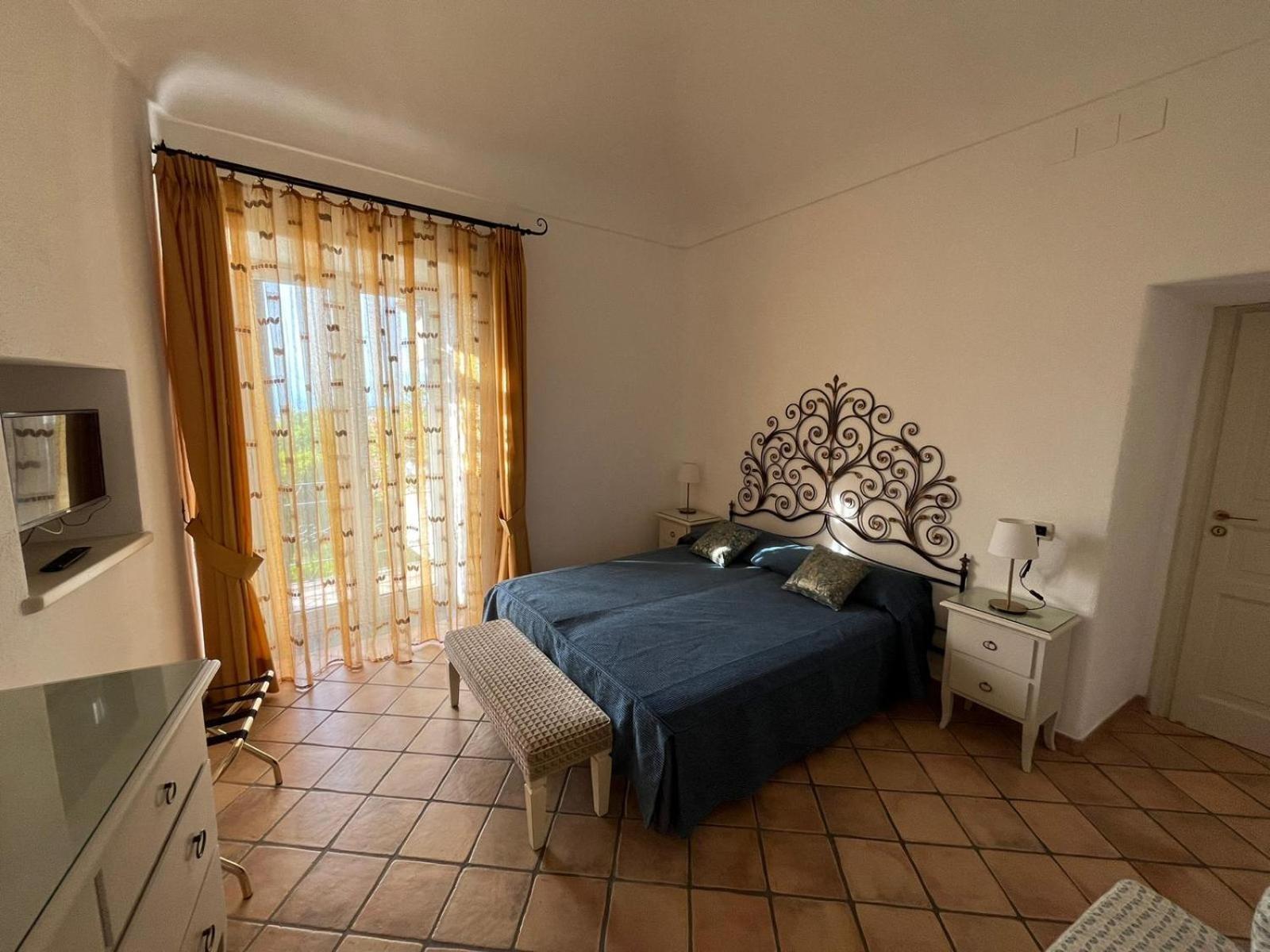 Chez Marie Ischia Villa Bagian luar foto